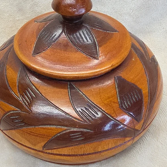 VTG Carved Wood Trinket Box Floral Round with Lid  Rustic Home Decor Dark Brown - Picture 6 of 12